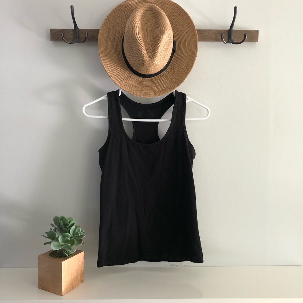Racer back workout tank with built in shelf bra